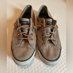 Women’s Sperry sneakers size 10